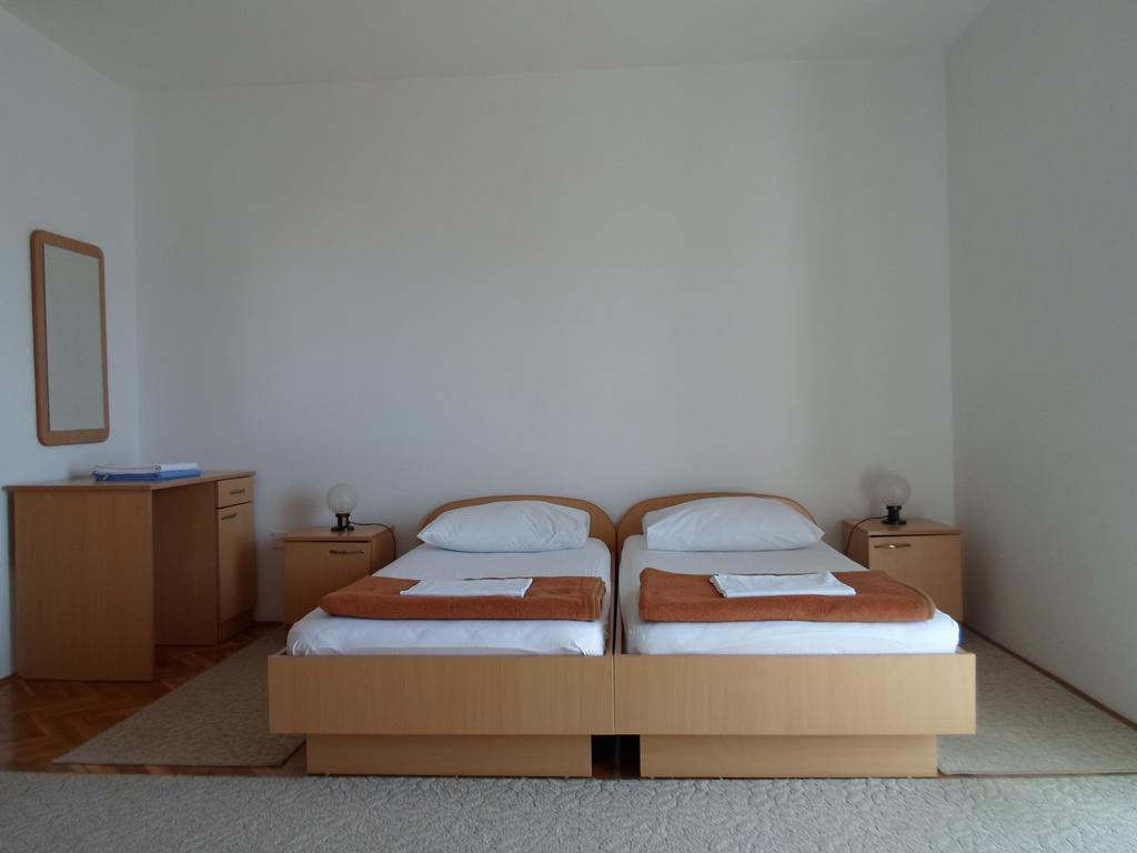 Apartments Branko Nin Buitenkant foto