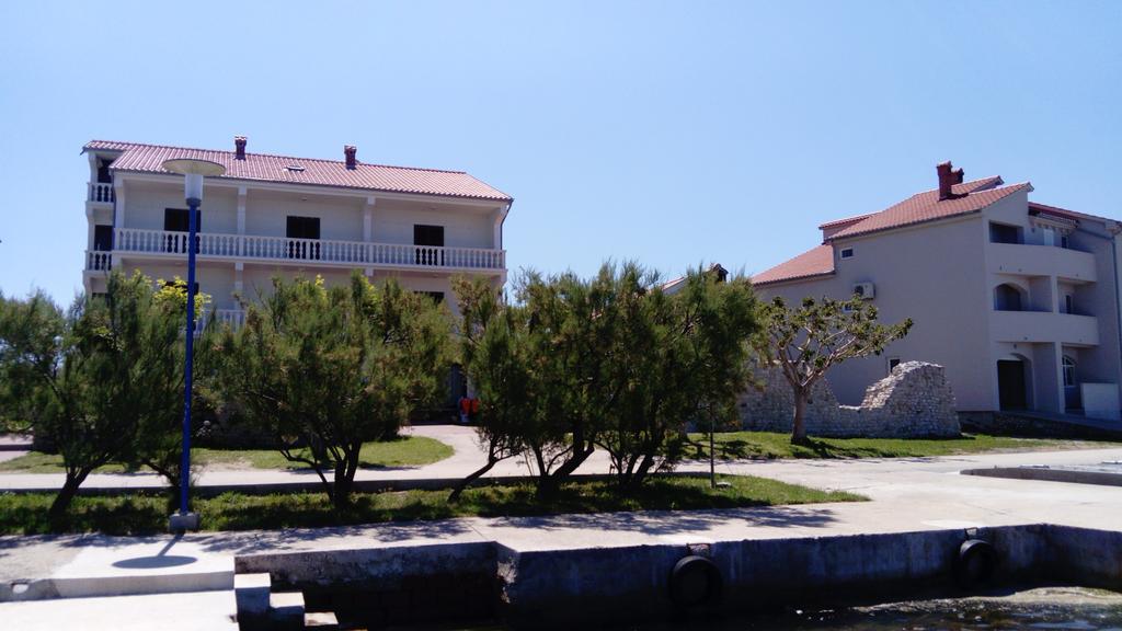 Apartments Branko Nin Buitenkant foto